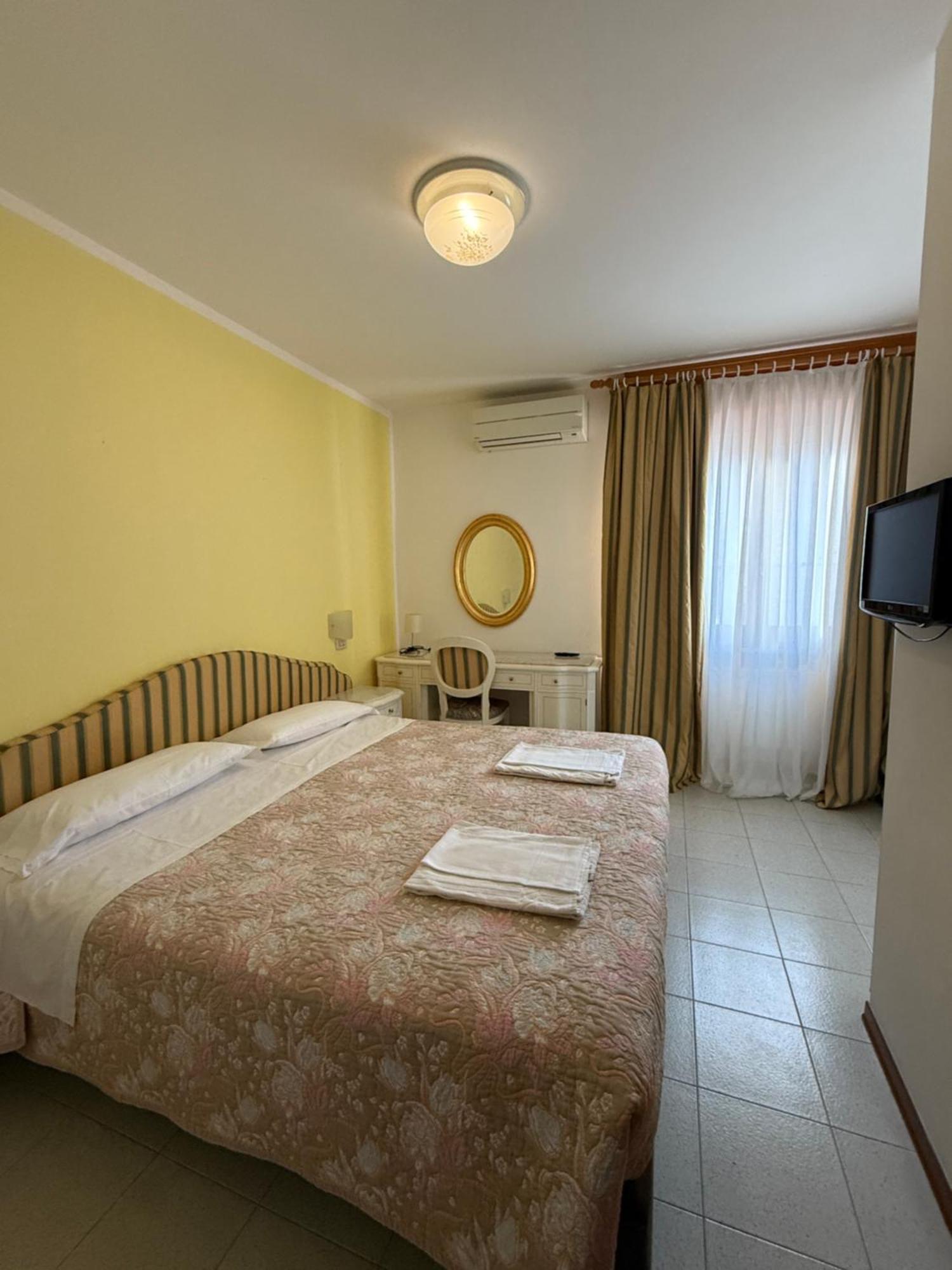 Hotel Gasperoni San Marino Exteriör bild